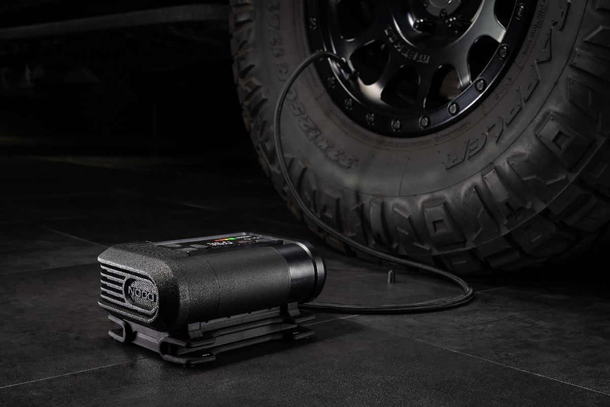 Jump starter+Compresseur d'air portable cran digital