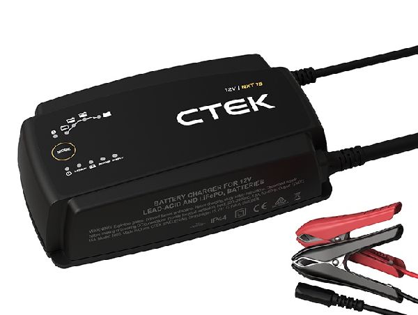 Batterieladeger�t 12 Volt / 15 Amp.